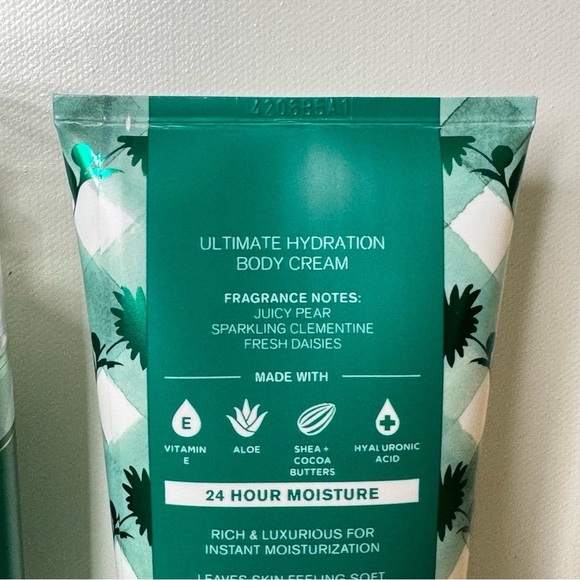 Bath and Body Works Gingham Fresh Body Care Gift Set NWT - Picture 4 of 4